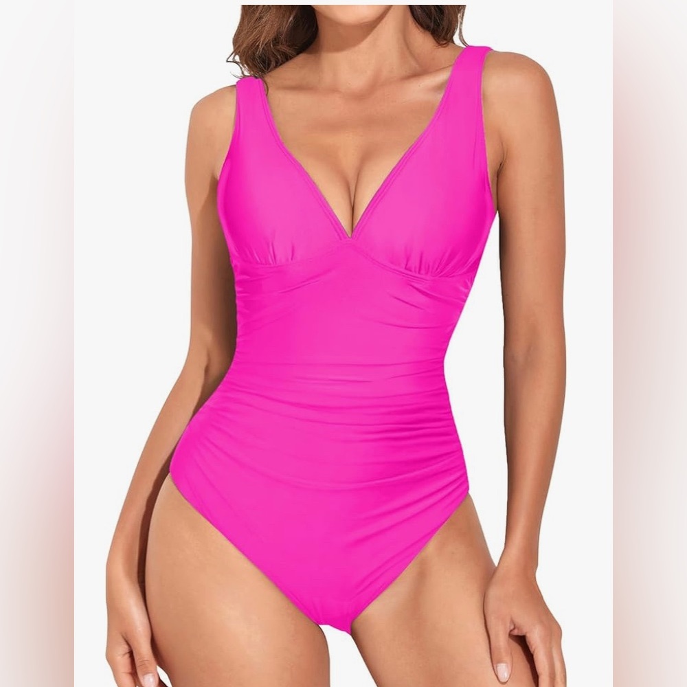 One piece rouched swimsuit NWT Small